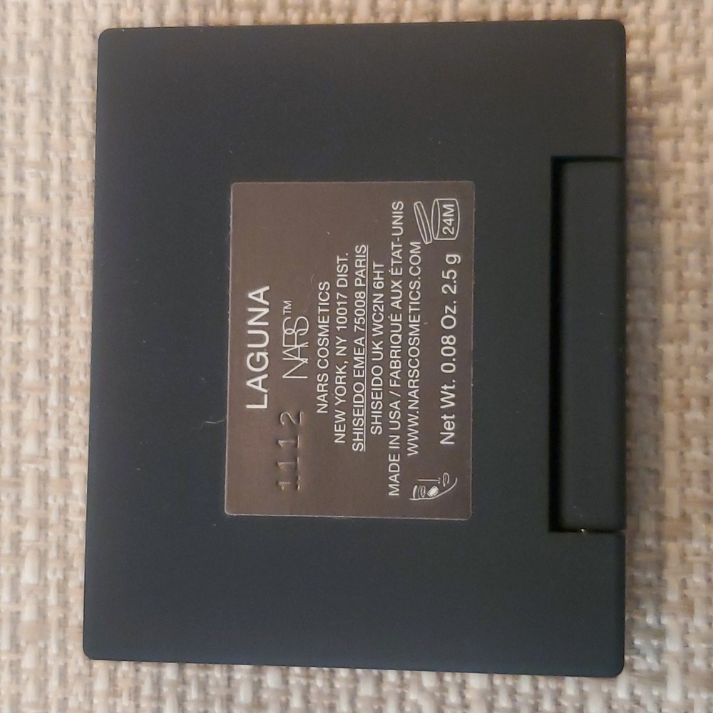 Cosmetic Bundle: eyes (mascara, brow and shadow) Blacks/browns - Picture 6 of 8